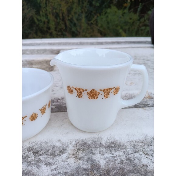 Vintage Corelle Butterfly Gold Set - Picture 3 of 3